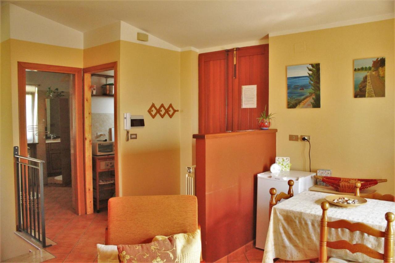 Bed and Breakfast Mansarda Fiorita Abatemarco Exterior foto